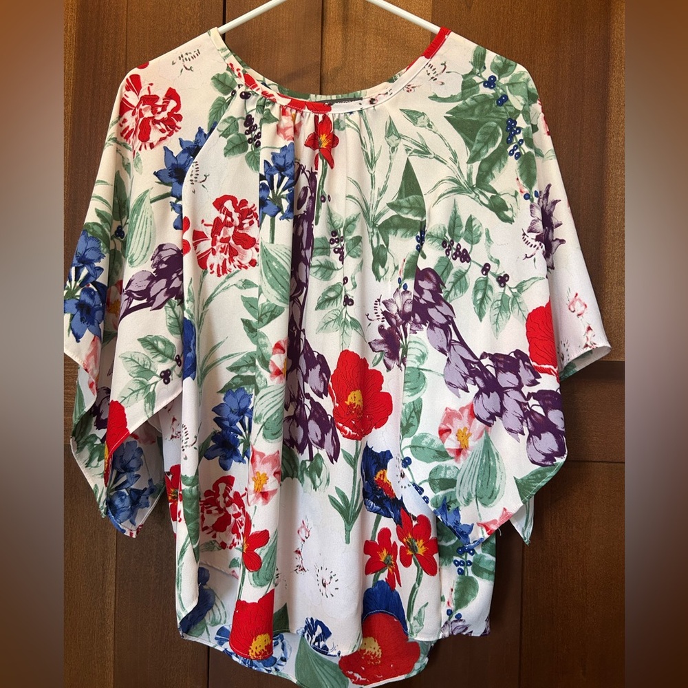 Chelsea & Theodore Floral Printed Batwing Sleeve Scoop Neck Blouse Top Medium